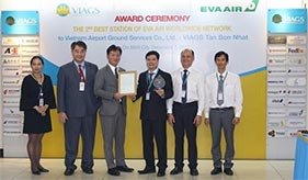 Hãng hàng không EVA AIR trao giải dịch vụ đạt chất lượng tốt thứ 2 trên mạng bay toàn cầu cho VIAGS Tân Sơn Nhất